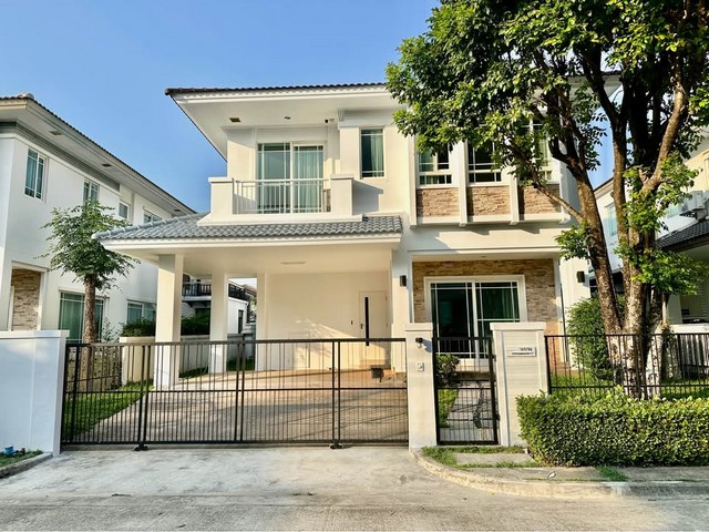 ให้เช่าบ้านเดี่ยว 2 ชั้น 52 ตรว. 3 ห้องนอน หมู่บ้านมัณฑนา อ่อนนุช-วงแหวน 3 เฟอร์พร้อมอยู่ ใกล้เมกะบางนา