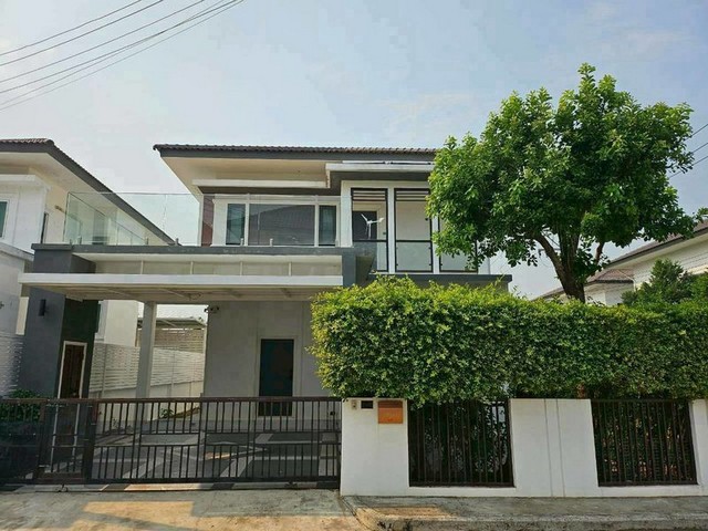 บ้านเดี่ยว 2 ชั้น แปลงมุม ฟังก์ชันจัดเต็ม พร้อมอยู่ สันทราย