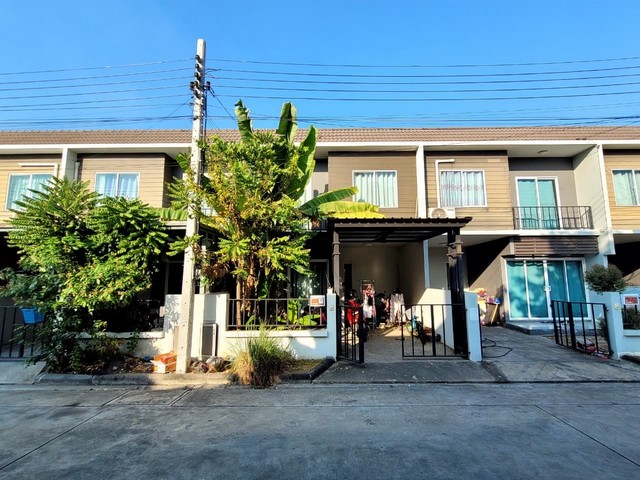 ขายทาวน์เฮ้าส์ หมู่บ้านเดอะคัลเลอร์ กาญจนาภิเษก-ราชพฤกษ์ ถนนบางกรวย-ไทรน้อย นนทบุรี