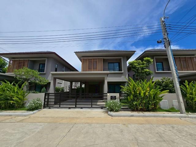 ให้เช่าบ้านเดี่ยว 2 ชั้น 42 ตร.ว. โครงการโคโม่ โบทานิก้า 2 ถนนบางนาตราด กม.10