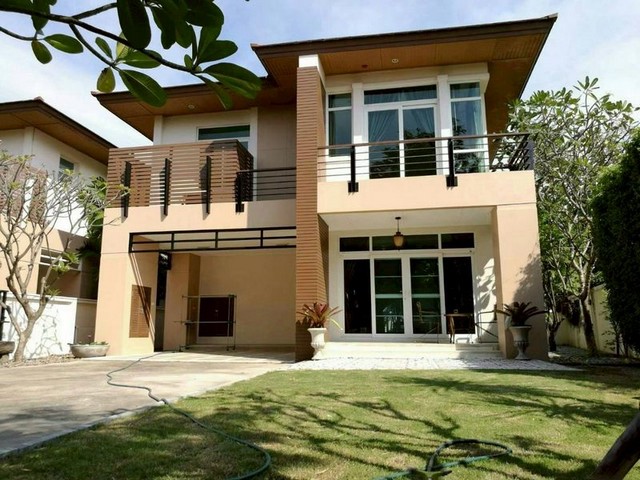 ให้เช่าบ้านเดี่ยว 2 ชั้น หมู่บ้านเดอะบูเลอวาร์ด ถ.ศรีราชา - หนองยายบู่ ชลบุรี FP-H01812