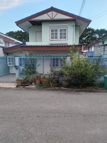 ขายถูก บ้าน 2 ชั้น 3 นอน 1 น้ำ พท. 35 ตรว. หมู่บ้านปิ่นเจริญ 4 ถ.นาวงศ์ประชาพัฒนา 17