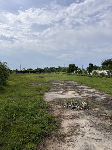 ขายที่ดินผังสีม่วง ถมแล้วติดถนน 2-2-8 ไร่ บางบ่อ สมุทรปราการ ใกล้นิคมอุตสาหกรรมเวลโกรว์