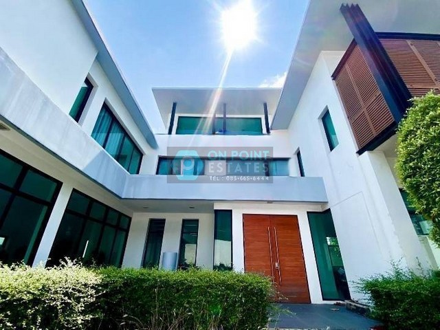 Detached House In Karnchanaphisek for Sale (D2771)