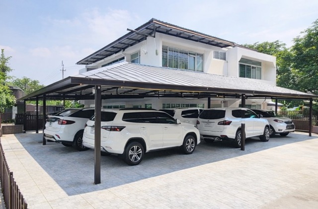 วชิรธรรมสาธิต39-45 BTSอุดมสุข1.7กม. 2น้ำจอดรถ4-6คัน ให้เช่าบ้านเดี่ยว 2ชั้น 4นอน 80ตร.ว. 350 ตร.ม.  ถนนสุขุมวิท 101-1