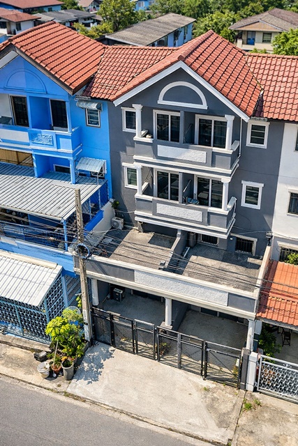 เหมาะพักอาศัย เก็บสินค้า และทำธุรกิจ ประชาอุทิศ 70-76 โลตัส ประชาอุทิศ 900 ม. ทาวน์เฮ้าส์ให้เช่า 6นอน 4น้ำ 4ชั้น 18 ตร.วา. 280 ตร.ม.