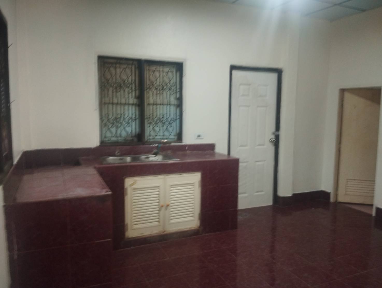 townhome - 2 BEDROOM 2 น้ำ 2900 BAHT ใกล้กับ - ราคาไม่แรง