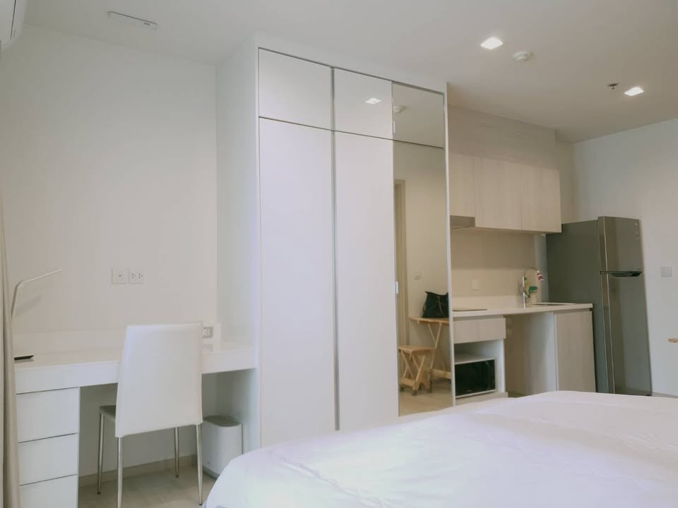 Life One Wireless Beautiful view clean quiet 20th floor BTS PloenChit