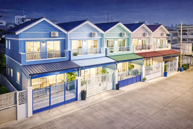 ทาวน์เฮ้าส์ให้เช่า 2 ชั้น 2 นอน ตลาดกำนันแม้น 1 กม. 16 ตร.ว.  138 ตร.ม.  Big C กัลปพฤกษ์ 2.4 กม. Makro กำนันแม้น24-32