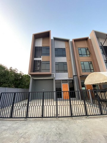 ขายโฮมออฟฟิศหลังมุม 91.4 ตร.ว. พร้อมโกดังย่านบางใหญ่นนทบุรีซอยกัตนา