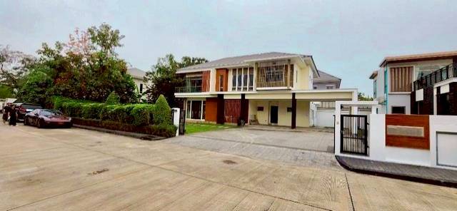 บ้านเดี่ยว 2 ชั้น เพอร์แฟคมาสเตอร์พีชสุขุมวิท 77 โซนส่วนตัว ที่ดิน 171.5 ตารางวา ราคา 49 ล้านบาท