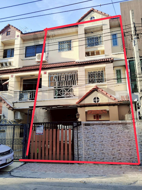 ขาย ทาวน์โฮม 3 ชั้น เดินทางสะดวกทั้งฝั่งธนฯ และข้ามไปโซนบางรัก–สาทร พร้อมมูลค่าเพิ่มจากรถไฟฟ้า MRT สายสีม่วงในอนาคต | รหัส 93302