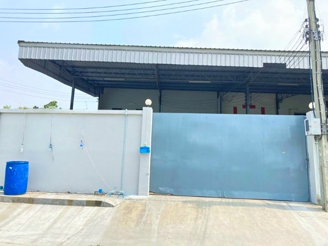 พร้อมออฟฟิศ 3 ชั้น 500 ตร.ม.125 ตร.วา. โลตัส บางปลา 200 ม.ให้เช่าโรงงาน รร.นานาชาติ บางกอกพัฒนา 4.8 กม.1 นอน 2 น้ำ . ตลาดน้ำบางพลี 3 กม.