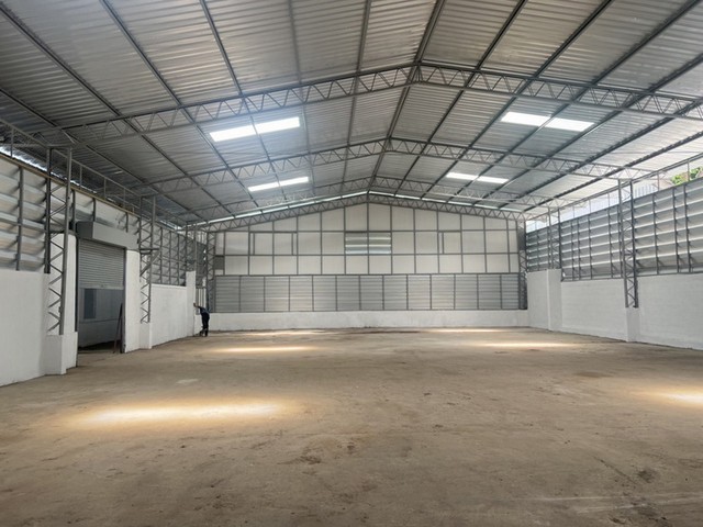 ให้เช่าโกดังให้เช่าโรงงานอยู่ถนนเพชรเกษมซอย81เขตหนองแขม กรุงเทพ ขนาดที่ดิน 395 ตรว