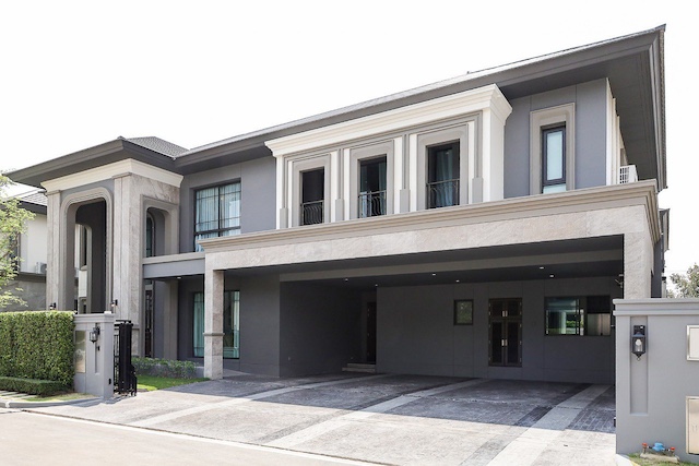 BH3885 ขายและให้เช่าบ้านเดี่ยวหรู 2 ชั้น โครงการ Grand Bangkok Boulevard กรุงเทพกรีฑา บ้านระดับ Ultra Luxury สไตล์ Modern Classic