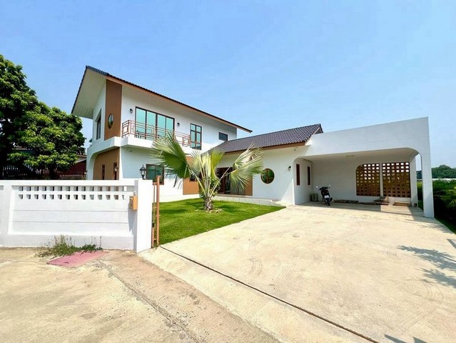 บ้านสร้างใหม่ เฟอร์นิเจอร์ครบครัน ไตล์โมเดิร์นมินิมอล สันทราย