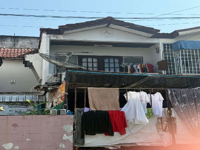 ขายตึกแถว 2 ชั้น (พร้อมผู้เช่า) เนื้อที่ 25.1 ตารางวา ติดศาลาชุมชนคุ้มหนองคู