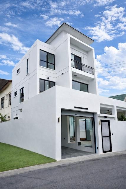 ขายบ้านเดี่ยว 3 ชั้น Town in Town ลาดพร้าว 94 สไตล์ Minimal Luxury ใกล้ทางด่วน