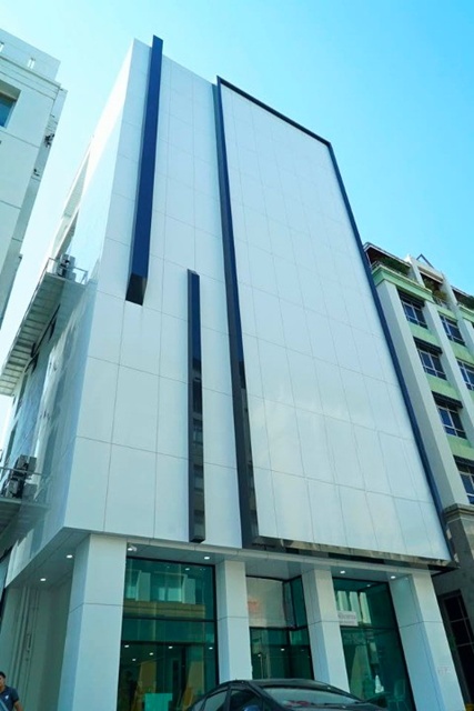 MRTบางยี่ขัน 1.7 กม. เซนทรัลปิ่นเกล้า 170ม. อาคารทางการแพทย์ครบวงจร 8ชั้น 35ตร.วา. 1125ตร.ม. ได้รับใบอนุญาตถูกต้อง 20 นอน 14 น้ำ