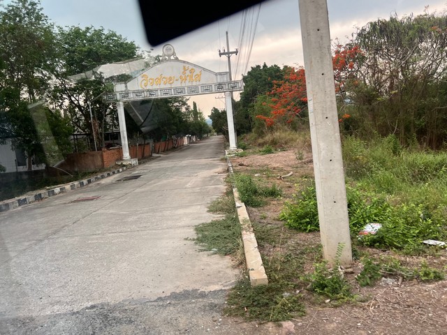 ที่ดินโฉนดริมน้ำ ถมแล้ว ในโครงการวิวสวย น้ำใส อำเภอสันป่าตอง จังหวดเชียงใหม่