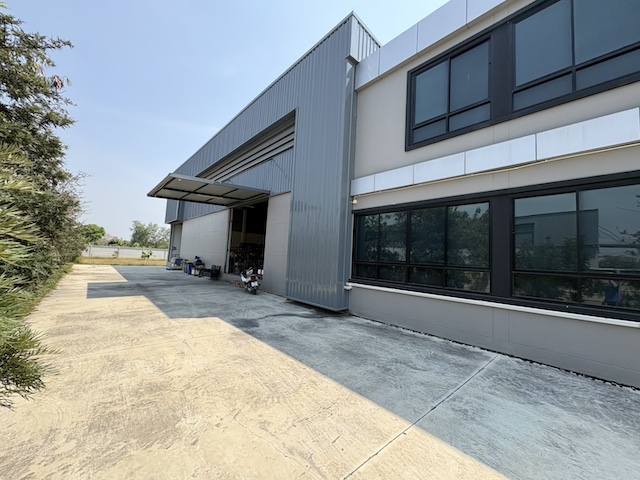 BST1041 ขายหรือให้เช่าโรงงานพร้อมออฟฟิศสมัยใหม่ ทำเล อำเภอบางเลน ใกล้ ศาลายา พื้นที่รวม 915 ตร.ม.
