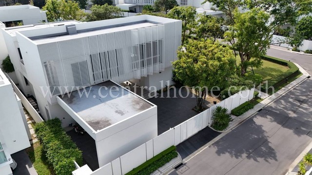 บ้านเดี่ยว VIVE รัตนาธิเบศร์ - ราชพฤกษ์ Super Luxury หลังมุม