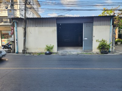 คุ้มค่า น่าลงทุน โกดังเปล่าขนาดเล็ก หรือทำเป็นโรงงาน ขนาด 51 ตร.ว. ผังเมืองสีส้ม กลางแหล่งค้าขายและชุมชน สุขสวัสดิ์ เดินทางสะดวก