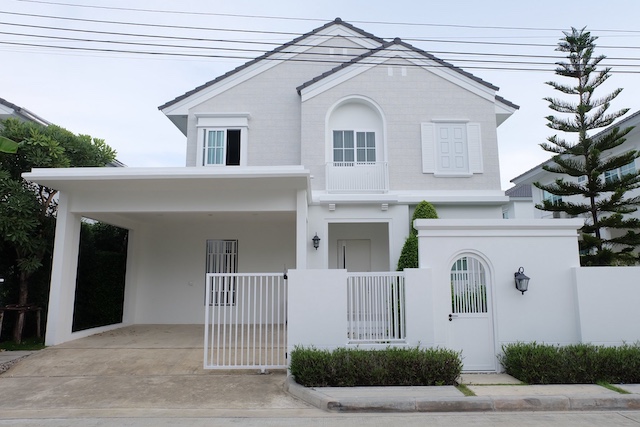 BH3771 | ให้เช่าบ้านเดี่ยว 2 ชั้น หมู่บ้านชัยพฤกษ์ บางนา กม.15 – เฟอร์ครบ พร้อมอยู่ ใกล้สุวรรณภูมิ บ้านเดี่ยวหลังใหญ่