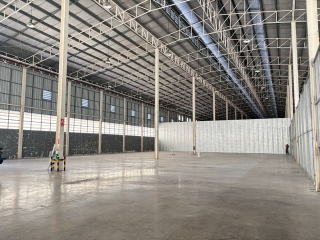 ให้เช่าโกดัง 1200 ตร.ม. ย่านบางซื่อ-ประชาชื่น ใกล้เกษมราษฎร์ ประชาชื่น ใกล้ทางด่วน รถเทรลเลอร์เข้า-ออกได้