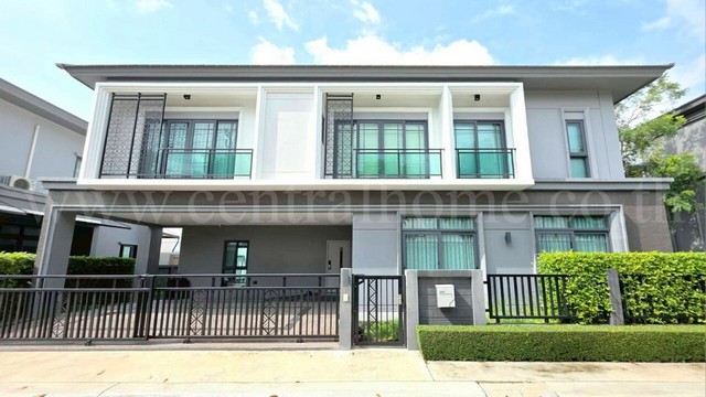 ลดราคาด่วน บ้านเดี่ยว แกรนด์ บริทาเนีย บางนา กม.12 แปลงมุม