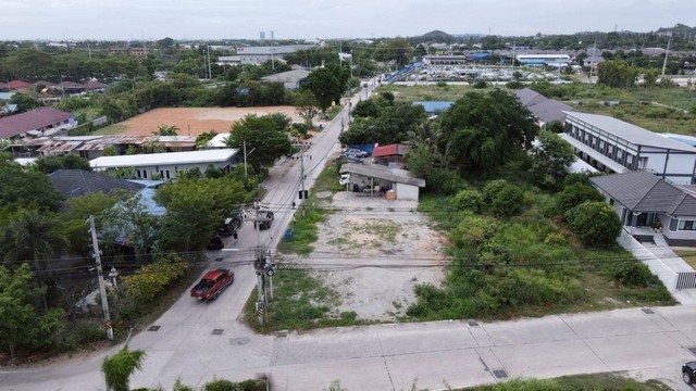 ขายที่ดินขนาด 130 ตรว ที่ติดถนน 2 ด้าน เหมาะลงทุน ใกล้โรงเรียนอนุบาลนานาชาติต้นหลิว เหมาะทำอพาร์ทเม้น คอนโด พลูวิลล่า ห้วยกะปิ ชลบุรี