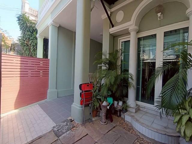 ให้เช่าทาวน์โฮม 2 ชั้น 29 ตร.ว. หมู่บ้านสุขุมวิทการ์เด้น ซิตี้ 2 ซอยสุขุมวิท 54 ใกล้ BTS อ่อนนุช