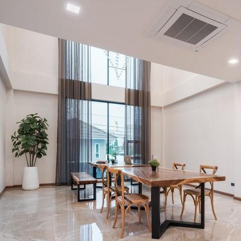 P1931 ให้เช่า ขาย บ้าน ทาวน์โฮม ซอยนาคนิวาส 37  ลาดพร้าว71 โชคชัย4  ใกล้เซ็นทรัล อีสต์วิลล์ ใกล้ทางด่วน ใกล้MRTลาดพร้าว71 MRTโชคชัย4