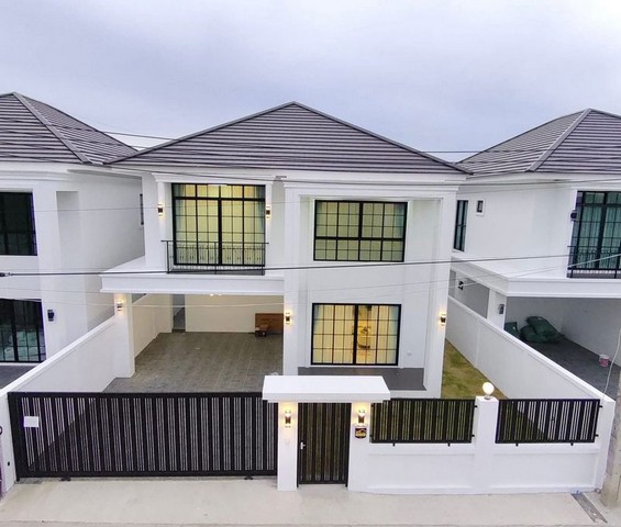 ขายบ้านเดี่ยว 2 ชั้น ที.ดับบลิว. การ์เด้น ฮิลล์ นาจอมเทียน สัตหีบ ชลบุรี FP-H01693