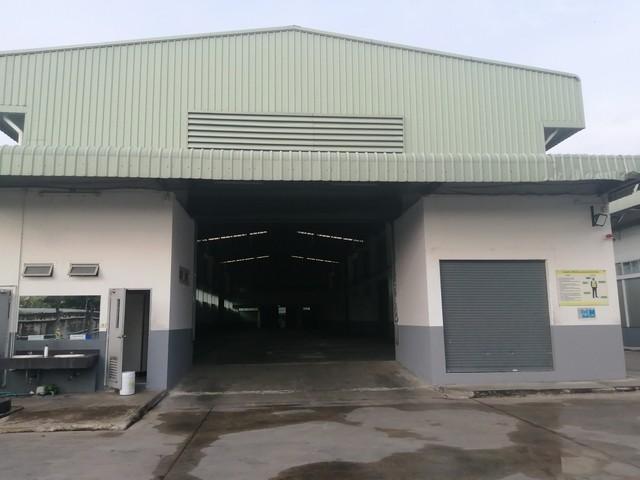 BR 1532 ให้เช่าโกดังในนิคมอุตสาหกรรม บางชัน มี 2 โกดัง 960 ตารางเมตร และ 1200 ตารางเมตร ถนนเสรีไทย มีนบุรี