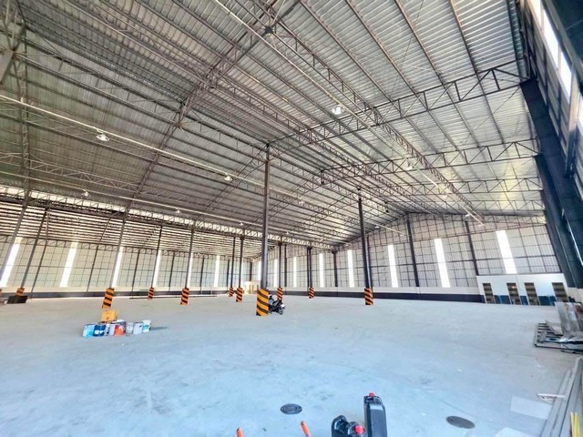 ให้เช่าโกดังคลังสินค้า 3000 ตรม. ใกล้อมตะนคร บ้านเก่า พานทองชลบุรี
