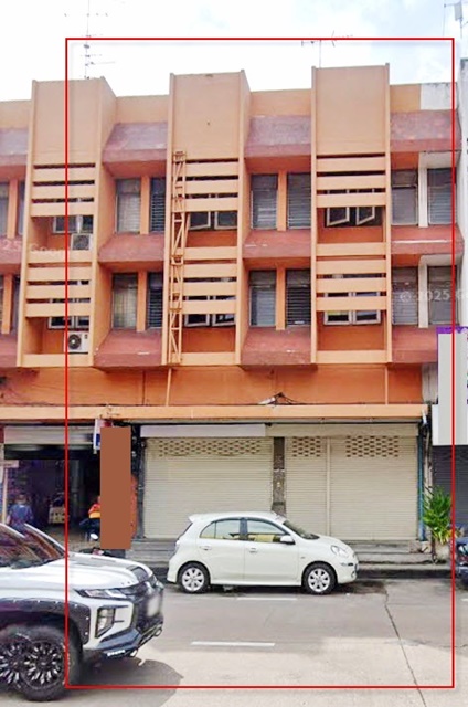 ให้เช่าอาคารพาณิชย์ 3ชั้น 2คูหา 6นอน ทำเลดี ติดถนนใหญ่ 38ตร.วา. 450ตร.ม. แฮปปี้แลนด์ MRTบางกะปิ 1.5กม.  คลีนิค ร้านมือถือ 6น้ำ เดอะมอลล์