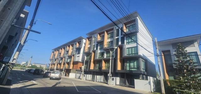 ขาย โฮมออฟฟิศ ใหม่มือ1 มีให้เลือกชมหลายยูนิต โครงการ เจ ดับบลิว พาร์ค กรุงเทพกรีฑา