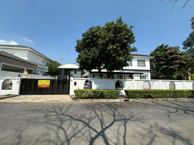 ให้เช่าบ้านเดี่ยวหลังใหญ่ หมู่บ้าน นันทวัน-วัชรพล พร้อมบ้านน็อคดาวน์แยก อีก 2 หลัง สำหรับทำออฟฟิศหรือเรือนรับรอง