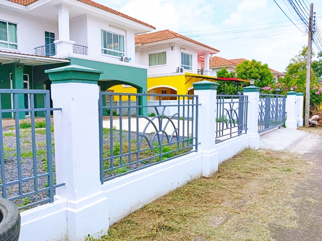 รถไฟฟ้าสีชมพู ตลาดมีนบุรี 2.6 กม. เปิดซิง! คฤหาสน์  บ้านเดี่ยวพร้อมเข้าอยู่ 2ชั้น 100ตรว. แม็คโคร ร่มเกล้า 3.9 กม. 3นอน 3น้ำ  สุวินทวงศ์