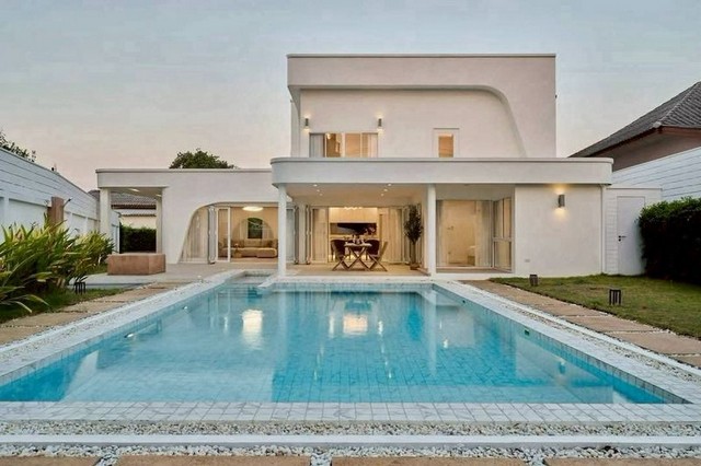 Luxury Pool Villa สไตล์โมเดิร์น บนที่ดินขนาดใหญ่ เชียงใหม่