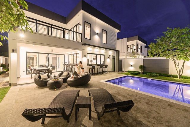 บ้านสวยสร้างใหม่ #สไตล์โมเดิร์น ทำเลดี #ซื้ออยู่เองหรือปล่อยเช่าได้หมดค่ะ เป็นส่วนตัว เพียง 15 นาที จาก #สนามบิน และ 2 นาที จาก #กาดฝรั่ง