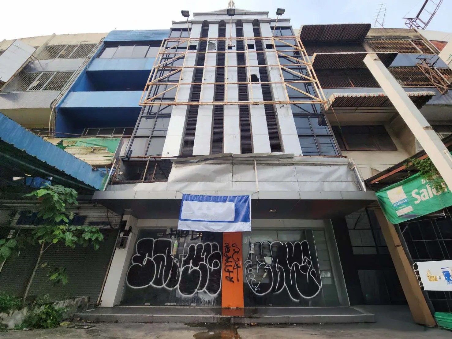 ขาย สำนักงาน รามอินทรา (กม.7) เขตบางกะปิ  กรุงเทพฯ ราคาโปรโมชั่น ลดพิเศษ