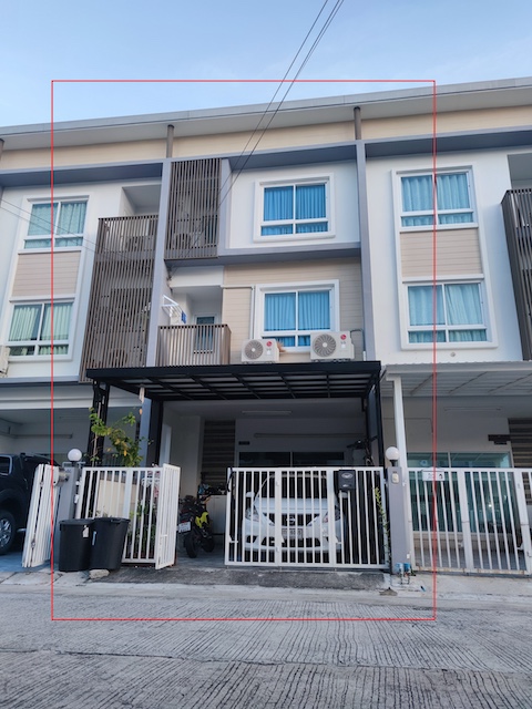 BH3875 ให้เช่าทาวน์โฮม 3 ชั้น The Rich Biz Home ลาซาล บางนา ใกล้ BTS แบริ่ง และ BTS ศรีลาซาล ใกล้โรงพยาบาลศิครินทร์