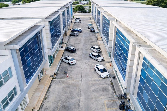 สนามบินสุวรรณภูมิ ลาดกระบัง 21-34  ApLลาดกระบัง 900ม.  ออฟฟิศราคาถูกที่สุด กิ่งแก้ว ร่มเกล้า 2 คูหา 4ชั้น 37ตรว. 437 ตรม. หน้ากว้าง 8 ม.