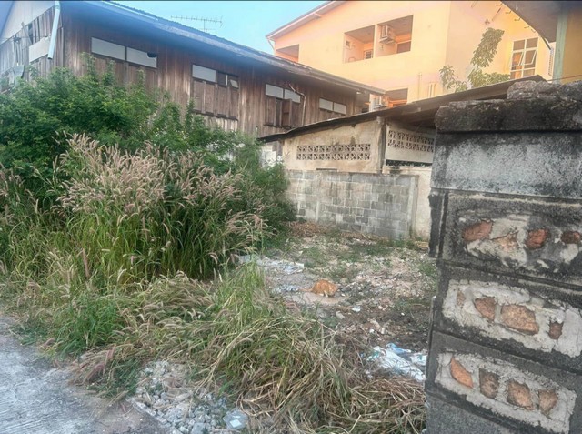 ขายที่ดิน หรือให้เช่าระยะยาว พื้นที่ 21 ตร.วา ซอยพโลชัย 4 จังหวัดอุบลราชธานี ราคา 1300000 บาท