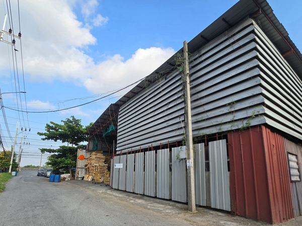 ทำเลศักยภาพ ใกล้สุวรรณภูมิ โกดังสินค้าให้เช่า ขนาด 1200 ตร.ม.