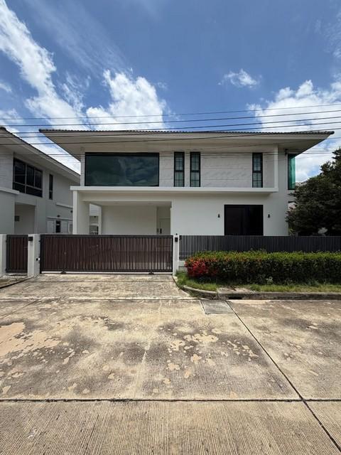 ให้เช่าบ้านเดี่ยว 2 ชั้น 222 ตร.ม. หมู่บ้าน Perfect Place พระราม 9-กรุงเทพกรีฑา
