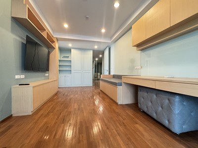 คอนโดหรู ใจกลางสีลม-นราธิวาส! ขายคอนโด เดอะ บางกอก นราธิวาส ราชนครินทร์ ใกล้สถานีรถไฟฟ้าช่องนนทรี บิวท์อินทั้งห้อง พร้อมอยู่!