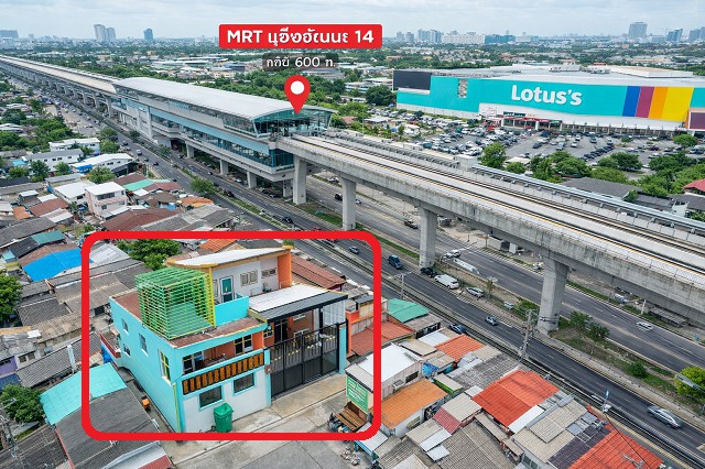 ใกล้ MRT แจ้งวัฒนะ14 600ม.  3นอน 2น้ำ และตลาดเมืองทอง 24ตร.ว. 192ตร.ม. ทาวน์เฮาส์ 2ชั้น ตกแต่งใหม่ครบ ใกล้รพ. มงกุฏวัฒนะ 500 ม.